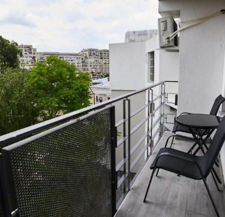 Lux Apartament Bacău Exterior photo
